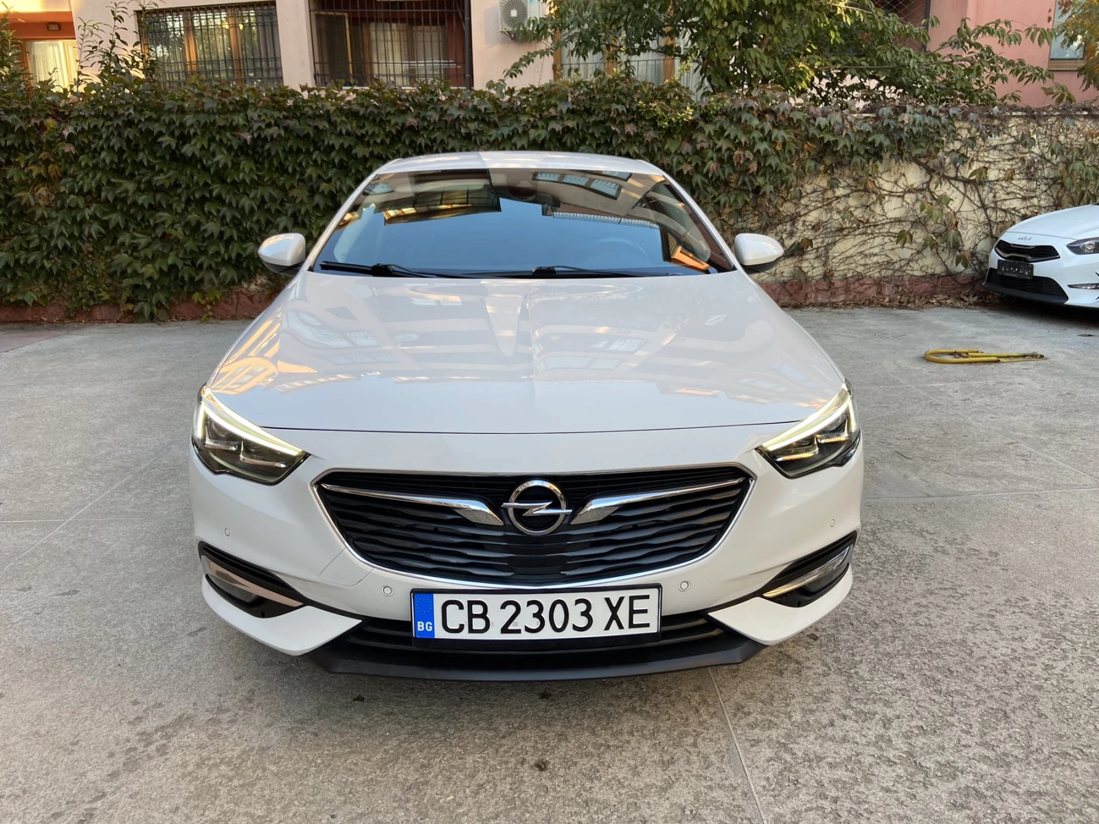 Opel Insignia 1.5i Turbo/Exclusive/Gr Sport/Automatic/LED Matrix - изображение 8