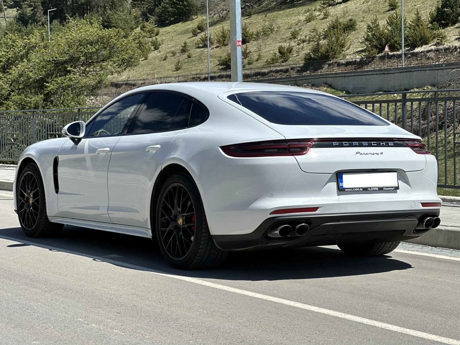 Porsche Panamera 4 Germany| Burmester| Сервизна книжка| Carbon| Обд, снимка 4 - Автомобили и джипове - 52435682