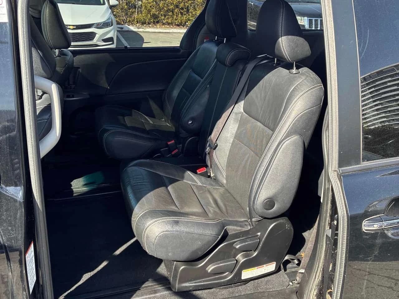 Toyota Sienna * SE * PANO* KEYLESS* ПОДГРЕВ* , снимка 14 - Автомобили и джипове - 53797103