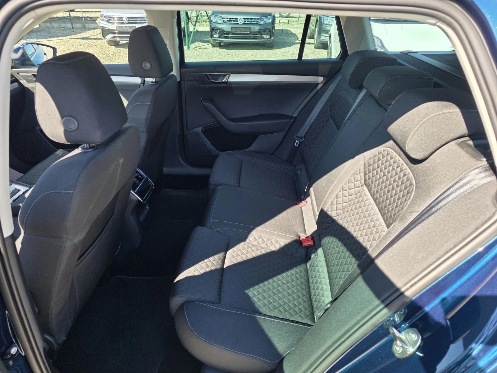 Skoda Superb 2.0TDI Fecelift ������ | Mobile.bg � ����������� 12