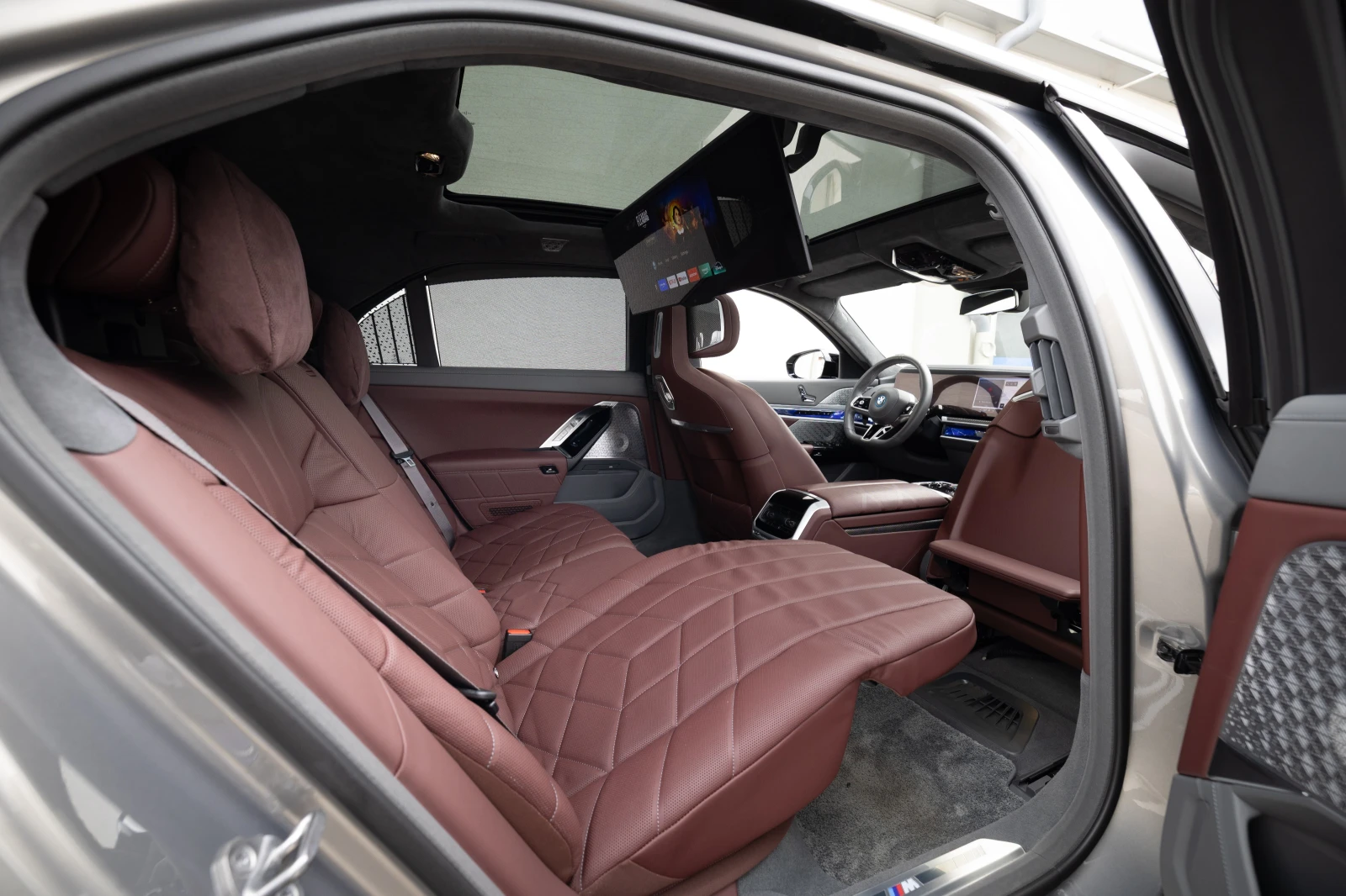 BMW 760, снимка 12 - Автомобили и джипове - 54139712