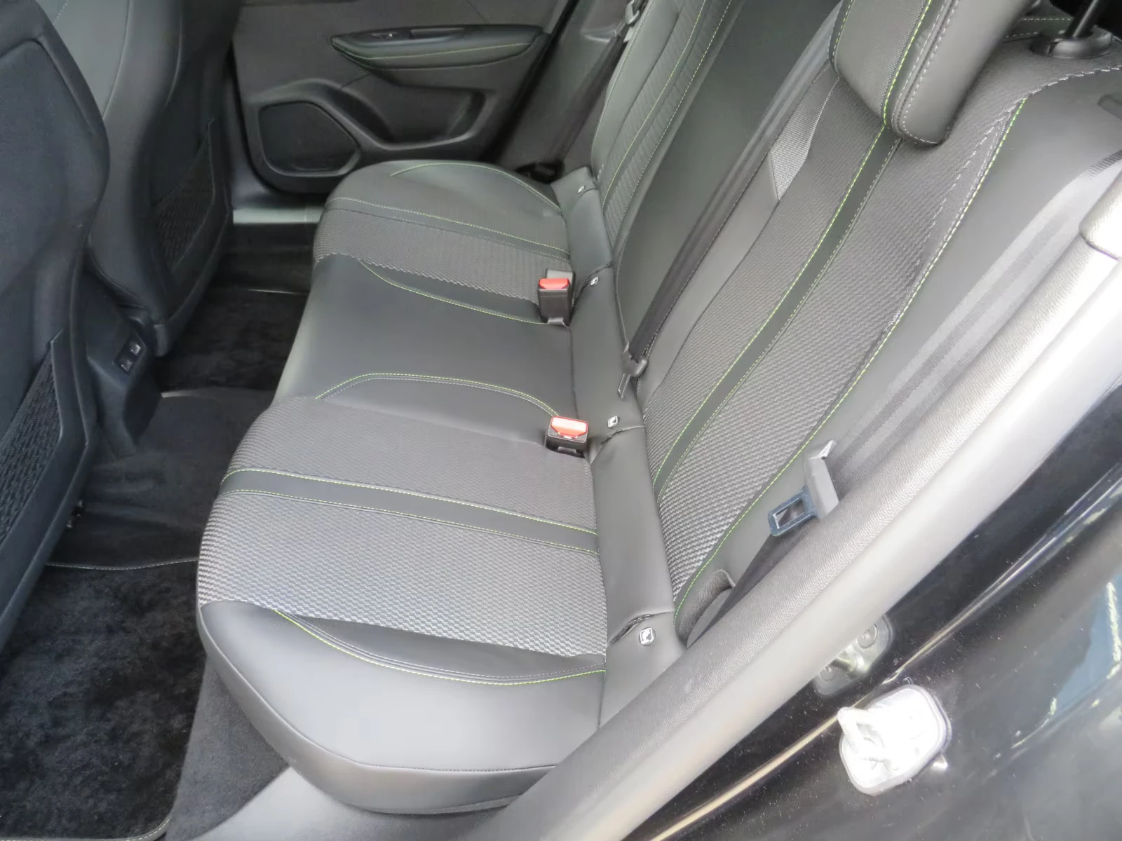 Peugeot 2008 GT/136HP/FULL-LED/360/NAVI/208h, снимка 11 - Автомобили и джипове - 54415665