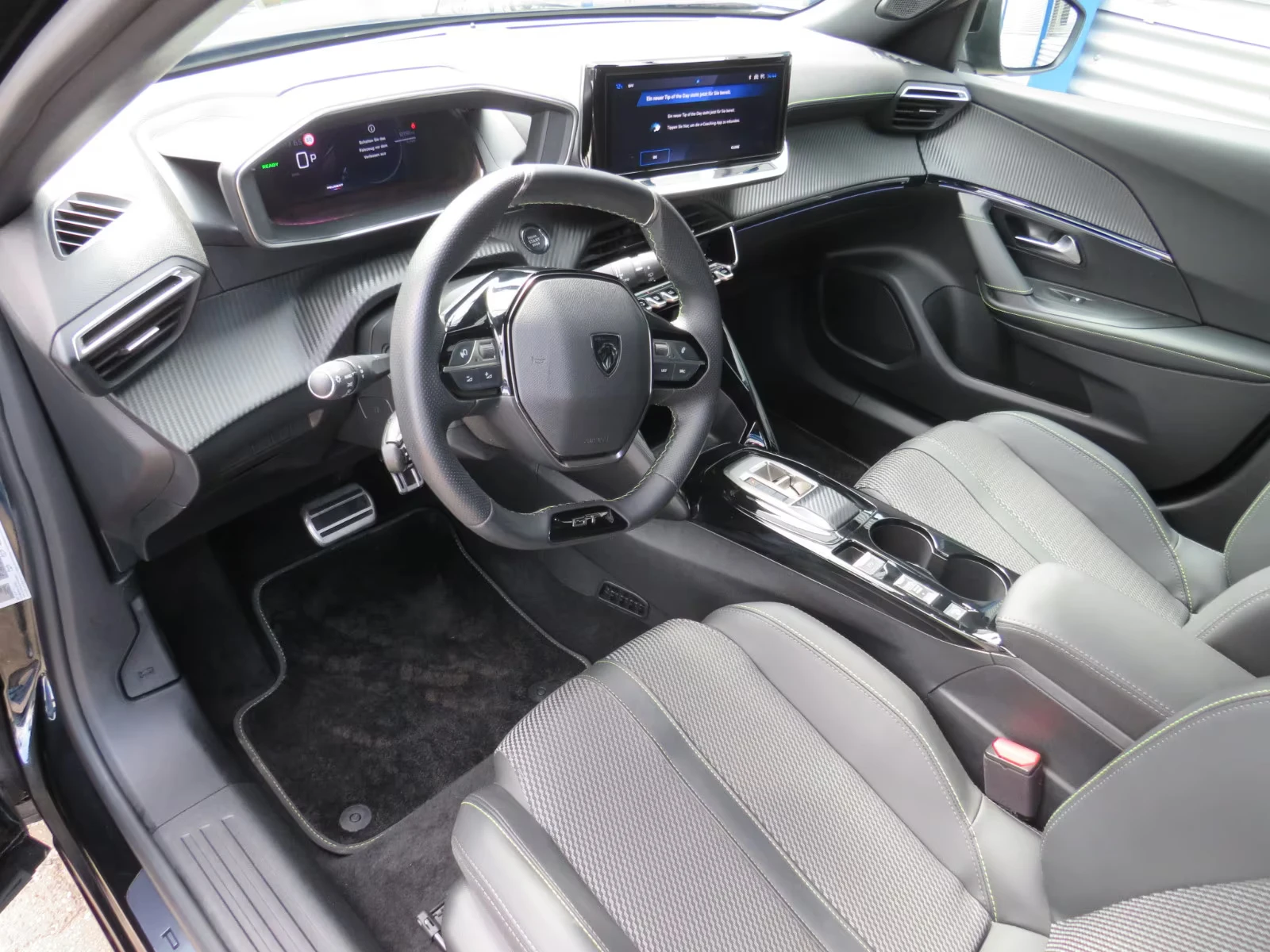 Peugeot 2008 GT/136HP/FULL-LED/360/NAVI/208h, снимка 8 - Автомобили и джипове - 54415665