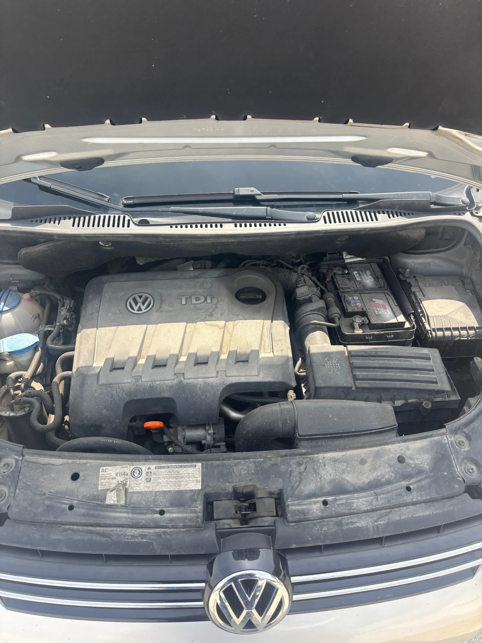 VW Touran, снимка 4 - Автомобили и джипове - 54635188