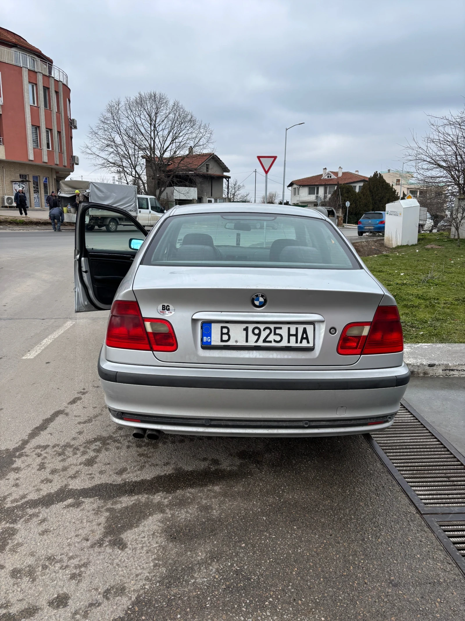 BMW 320 320i | Mobile.bg � ����������� 5