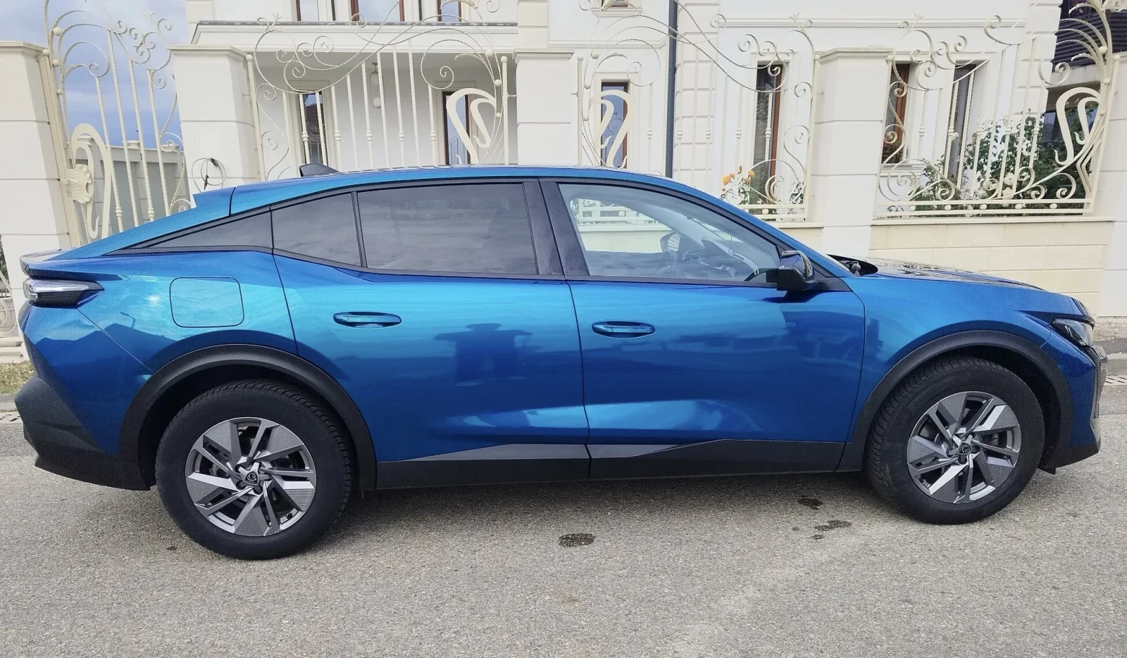 Peugeot 408 1.2L PureTech 130 S&S EAT8 Allure, снимка 6 - Автомобили и джипове - 54878388