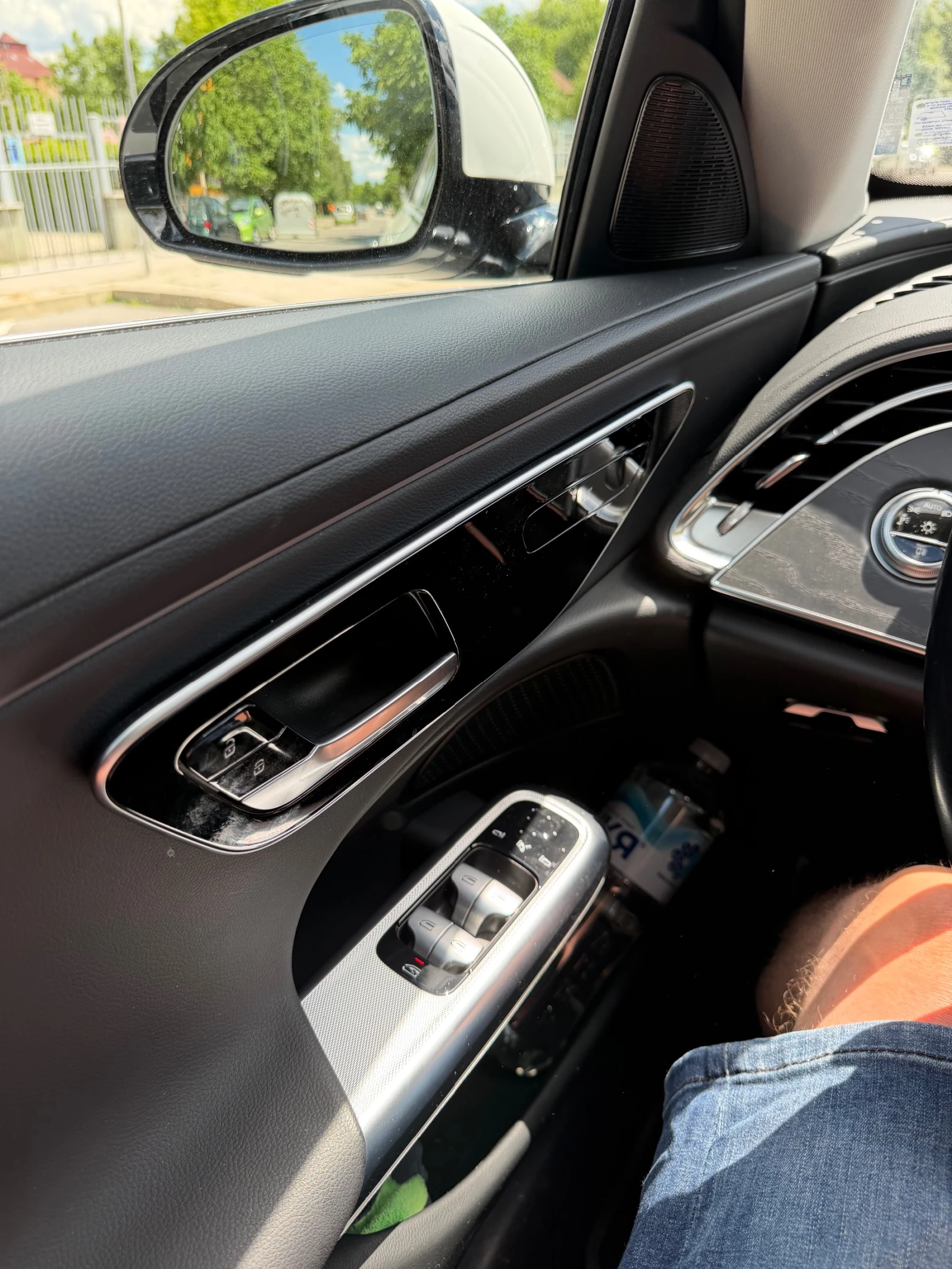 Mercedes-Benz E 220, снимка 10 - Автомобили и джипове - 54915225