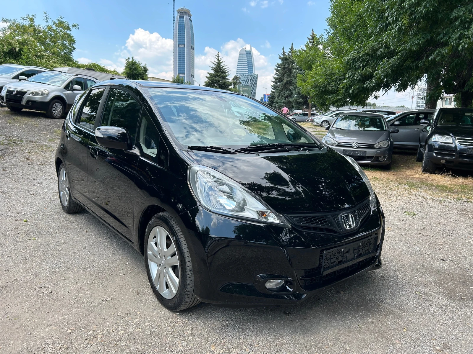 Honda Jazz 1.4 i АВТОМАТИК/ПАНОРАМА/ГАЗ, снимка 3 - Автомобили и джипове - 55081253