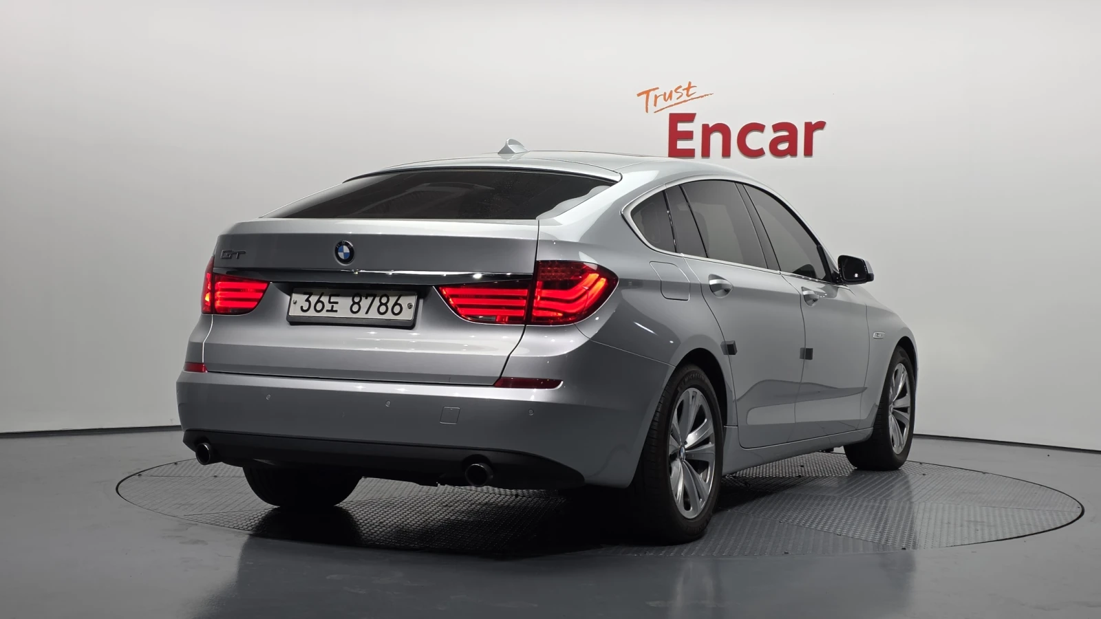 BMW 5 Gran Turismo HUD* 360* ЛЮК* КРАЙНА ЦЕНА, снимка 2 - Автомобили и джипове - 55496059