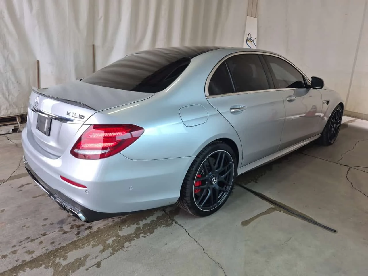 Mercedes-Benz E 63 AMG S * CARFAX * ОБДУХВАНЕ * HEAD UP * , снимка 3 - Автомобили и джипове - 55689710