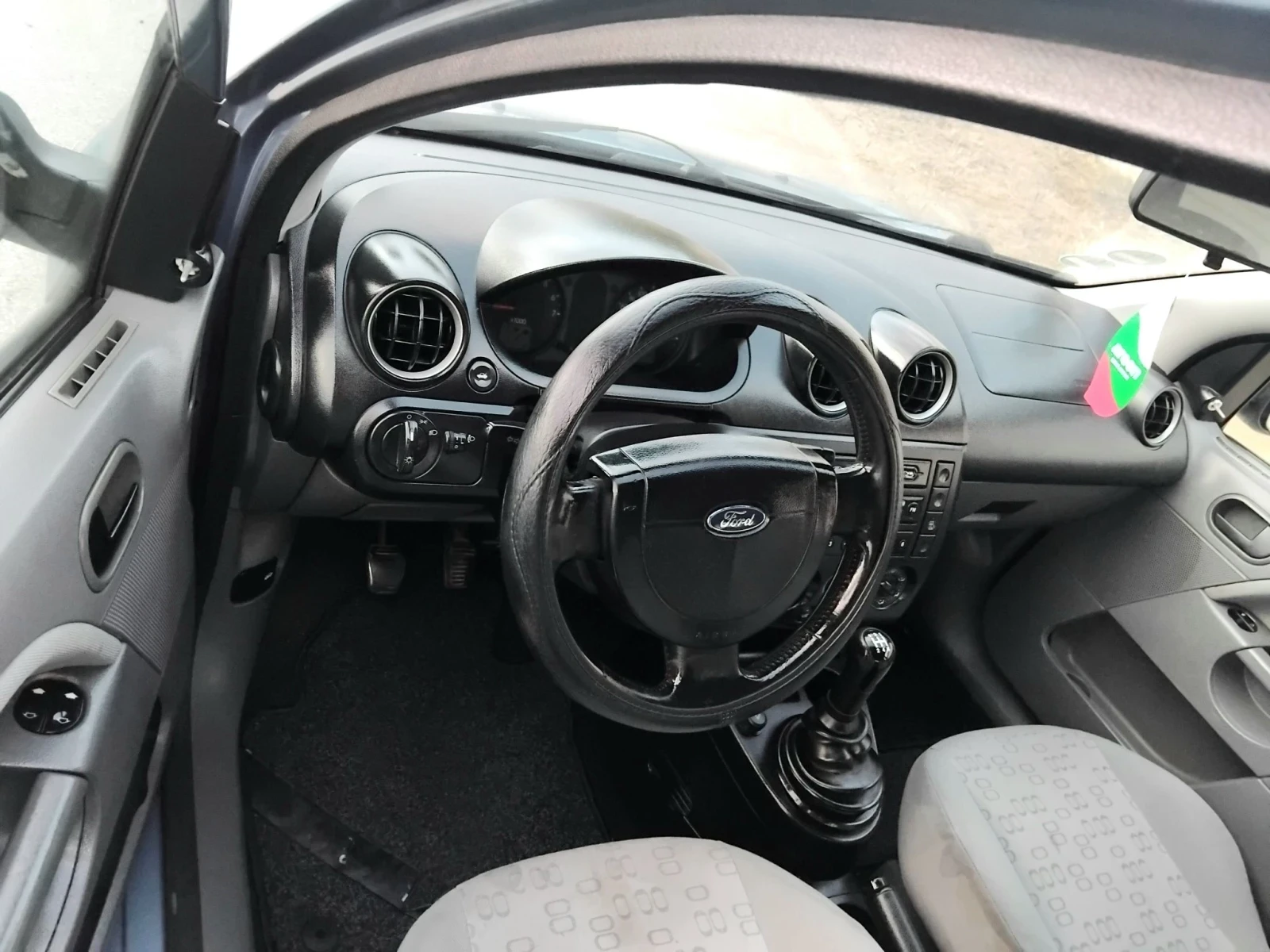 Ford Fiesta 1.3i.75k.ВЕРИГА+ КЛИМА , снимка 12 - Автомобили и джипове - 56215978