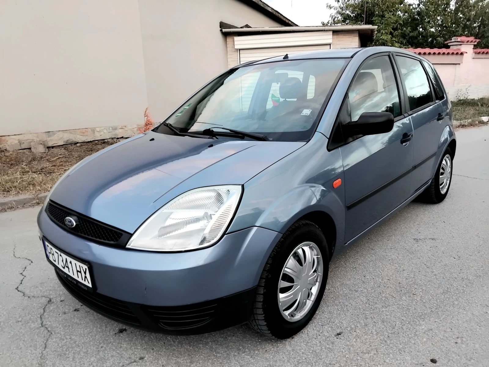 Ford Fiesta 1.3i.75k.ВЕРИГА+ КЛИМА , снимка 2 - Автомобили и джипове - 56215978