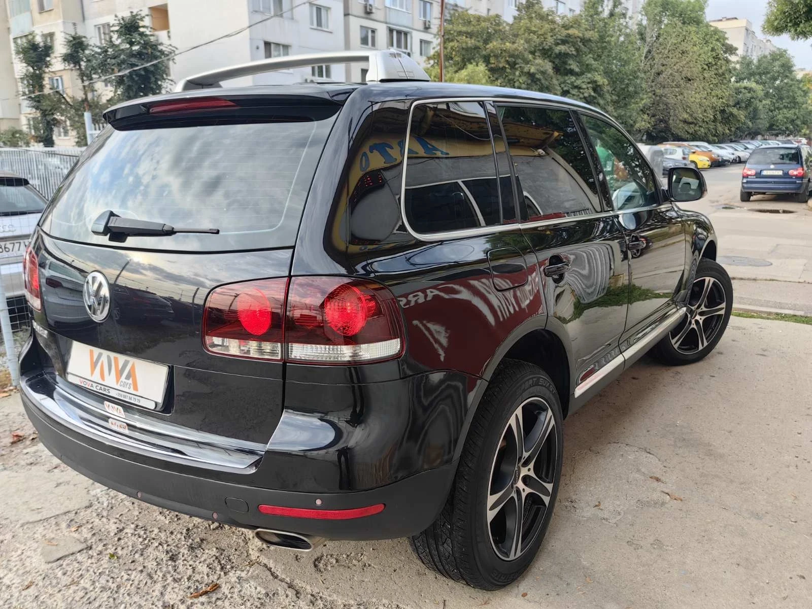 VW Touareg 3.0TDI-224к.с* Пружини* Автомат* Ксенон* Кожа* Нав - изображение 4