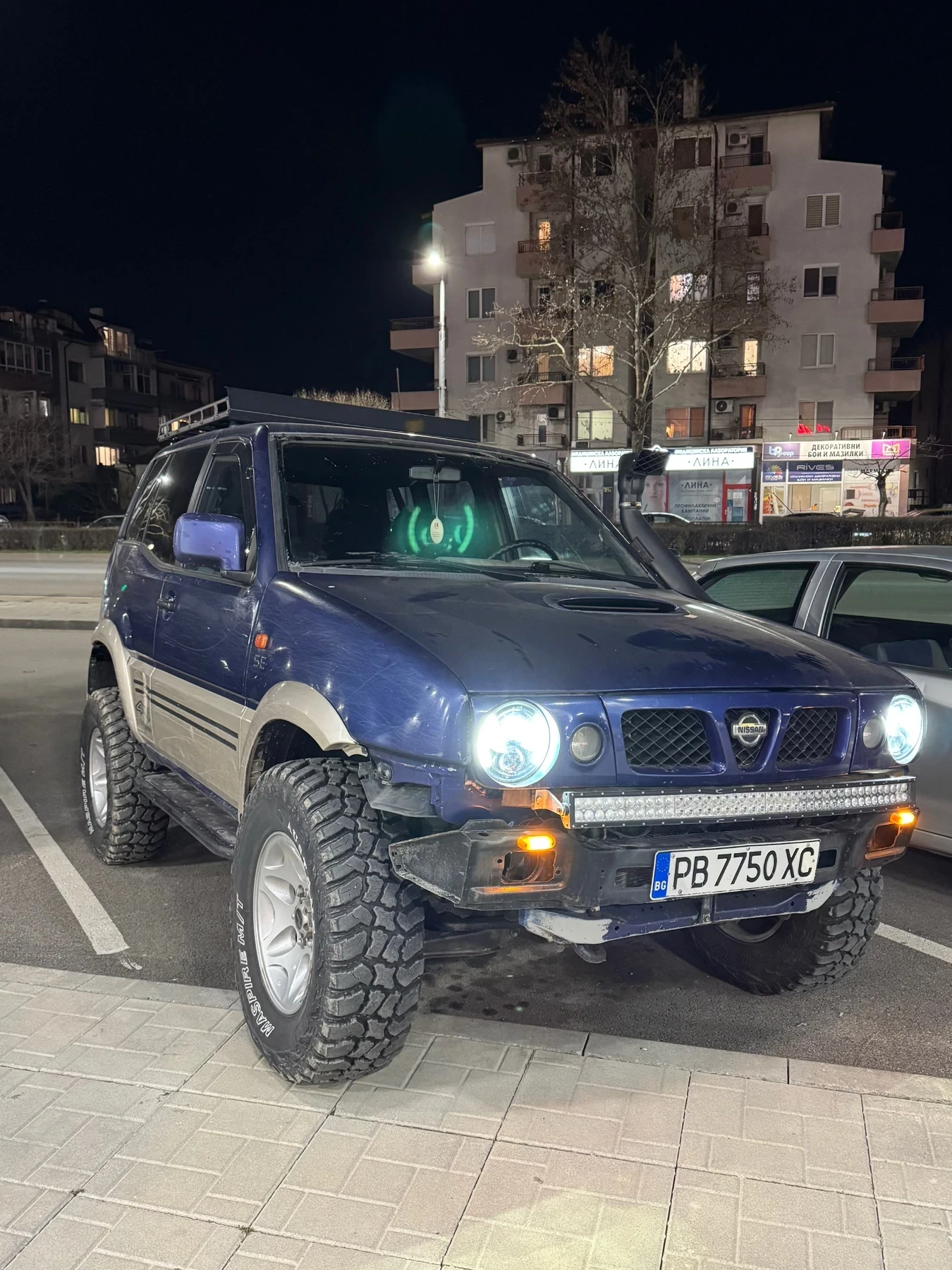 Nissan Terrano  - изображение 4