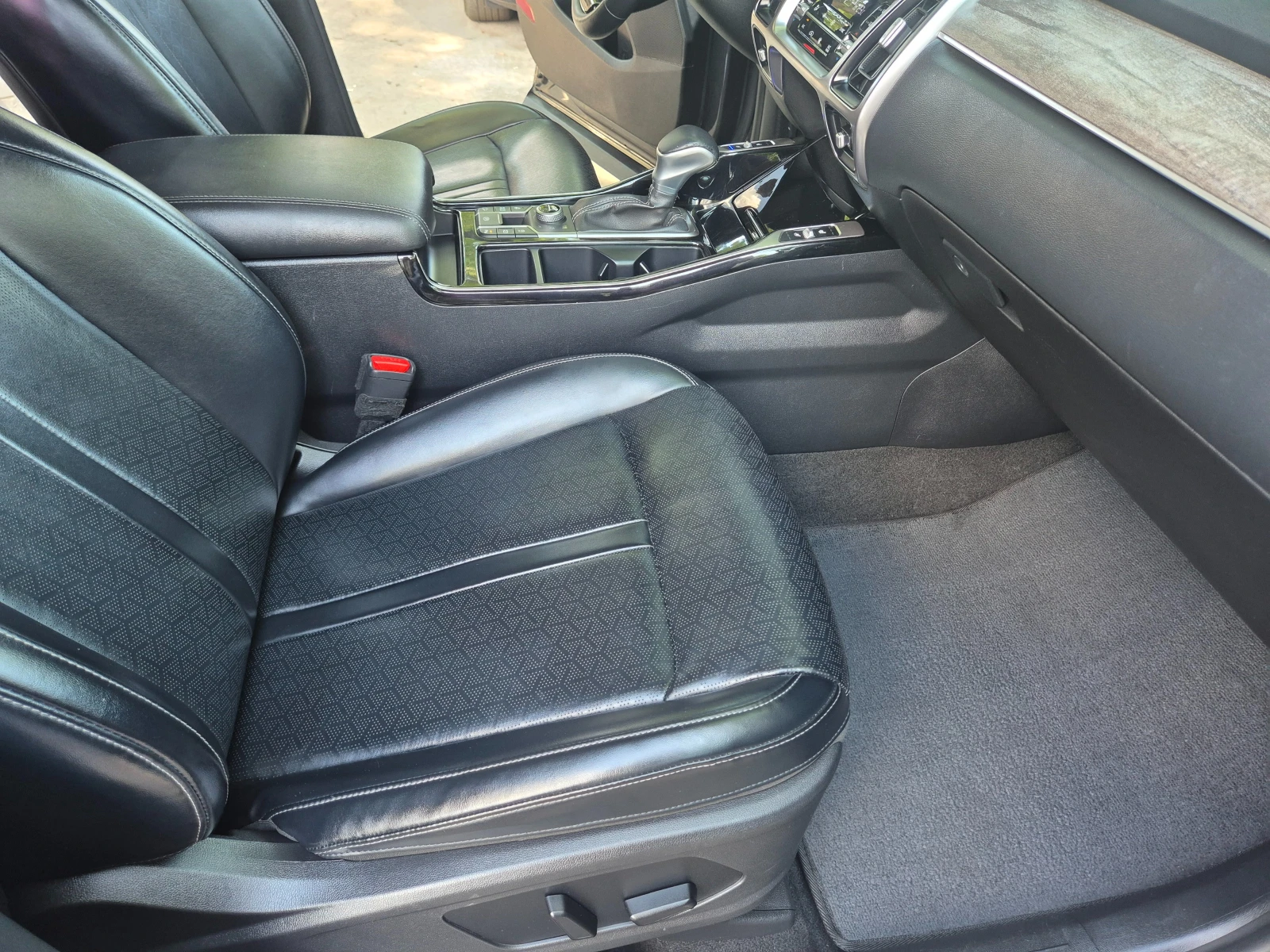 Kia Sorento 2.2 CRDI 4X4 6+ 1 - изображение 7