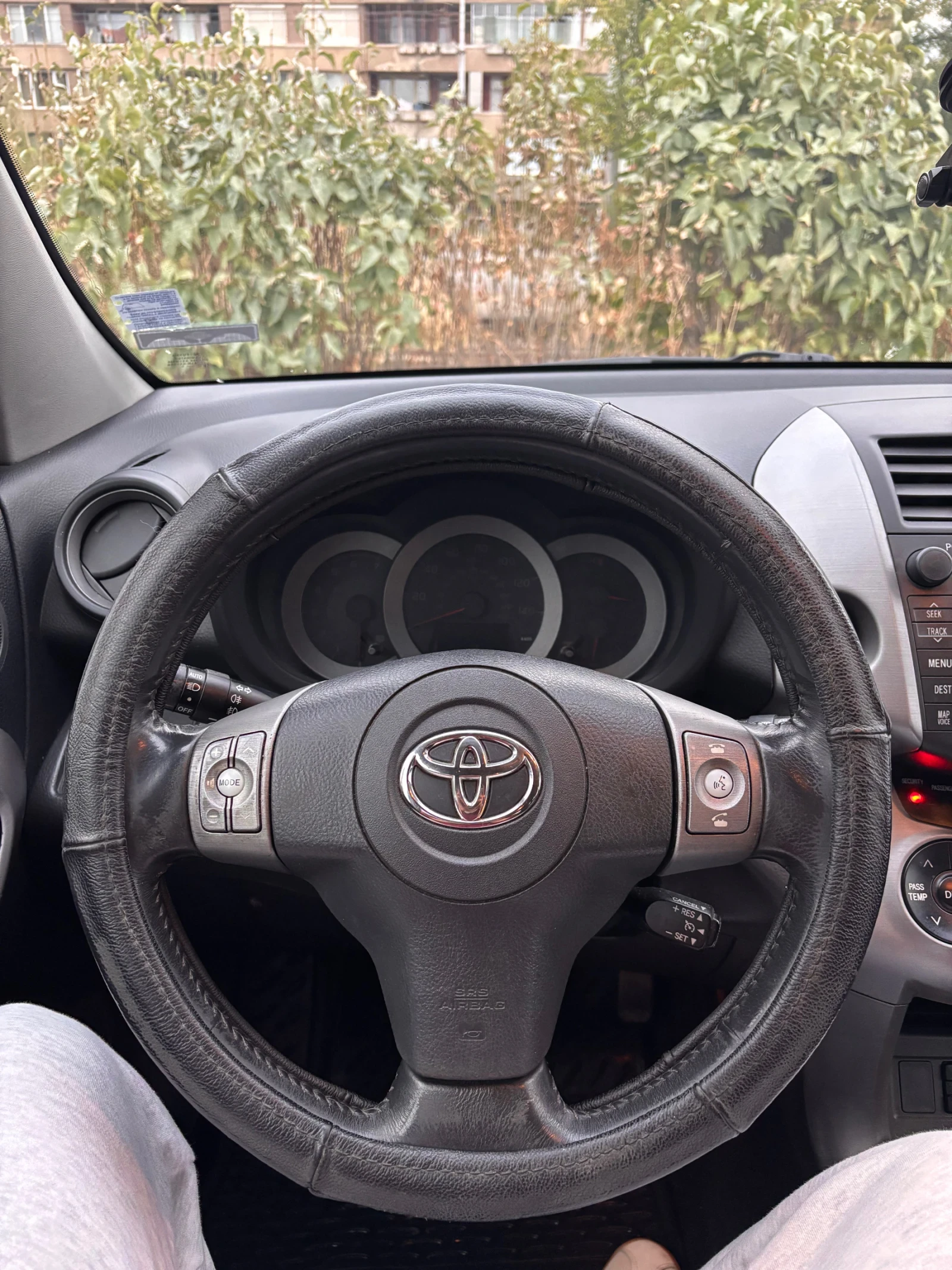 Toyota Rav4  - изображение 9