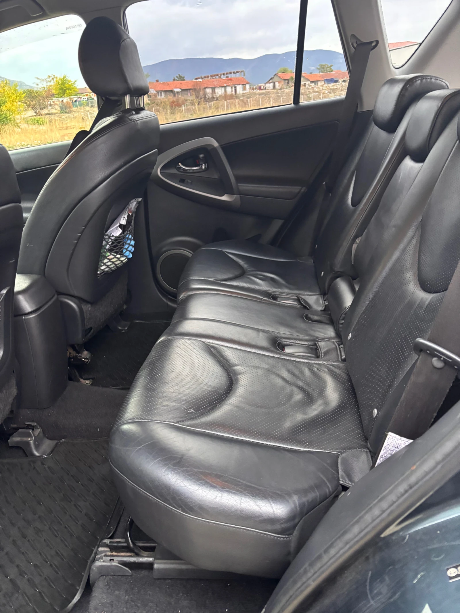 Toyota Rav4  - изображение 7