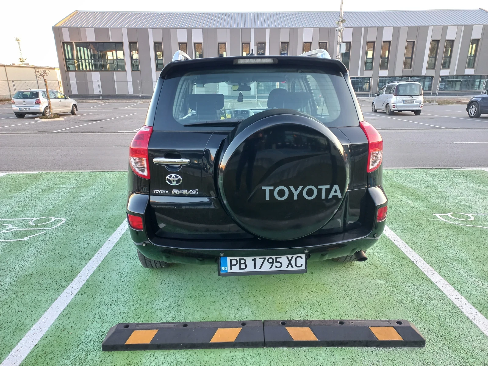 Toyota Rav4 2.2dizel d4d, снимка 6 - Автомобили и джипове - 53786401