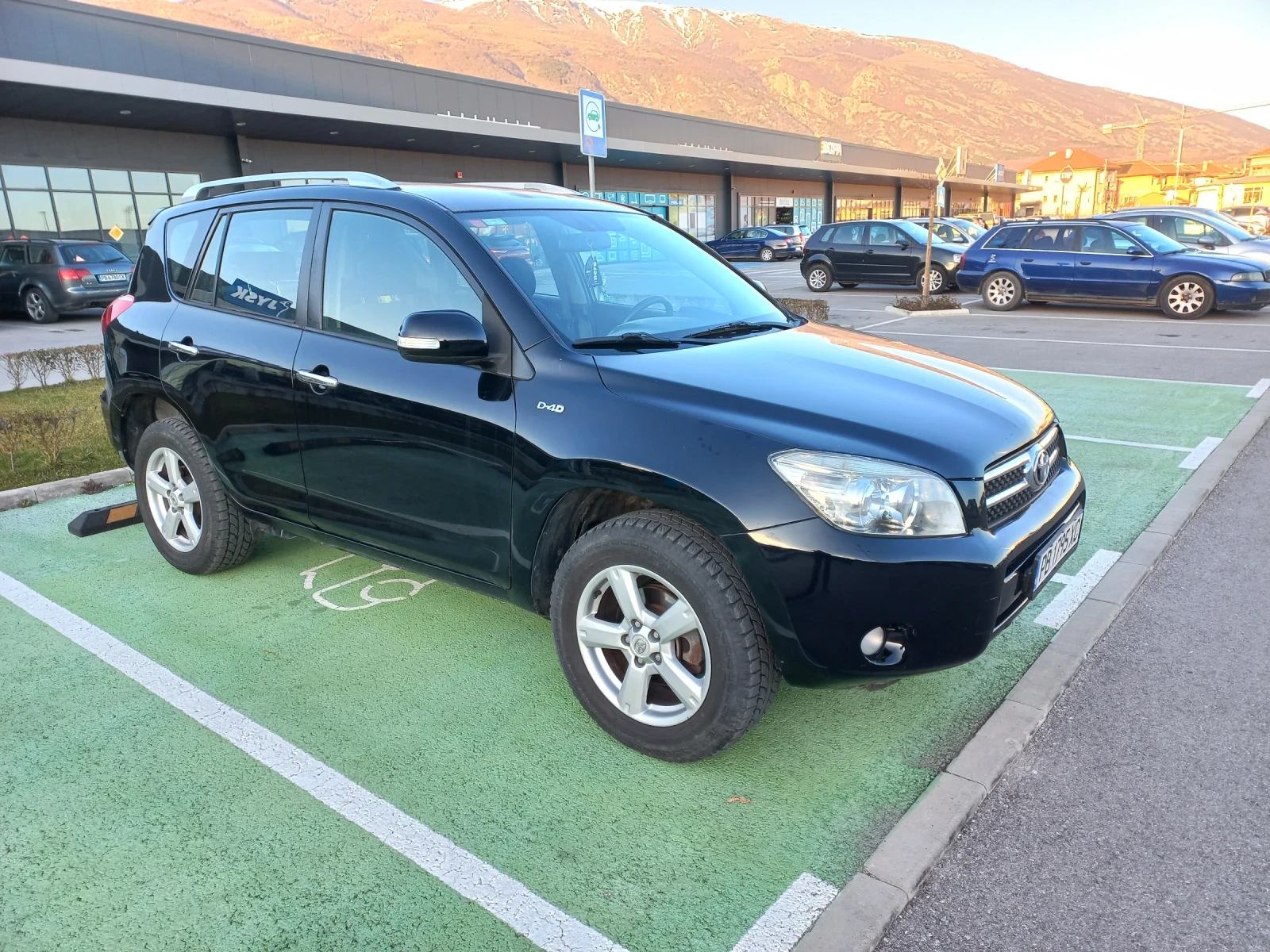 Toyota Rav4 2.2dizel d4d, снимка 3 - Автомобили и джипове - 53786401