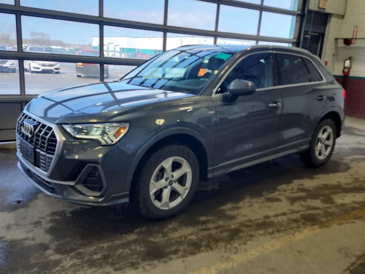 Audi Q3 * PROGRESSIV * ПАНО * ПОДГРЕВИ * 2 КЛЮЧА * CARFAX 