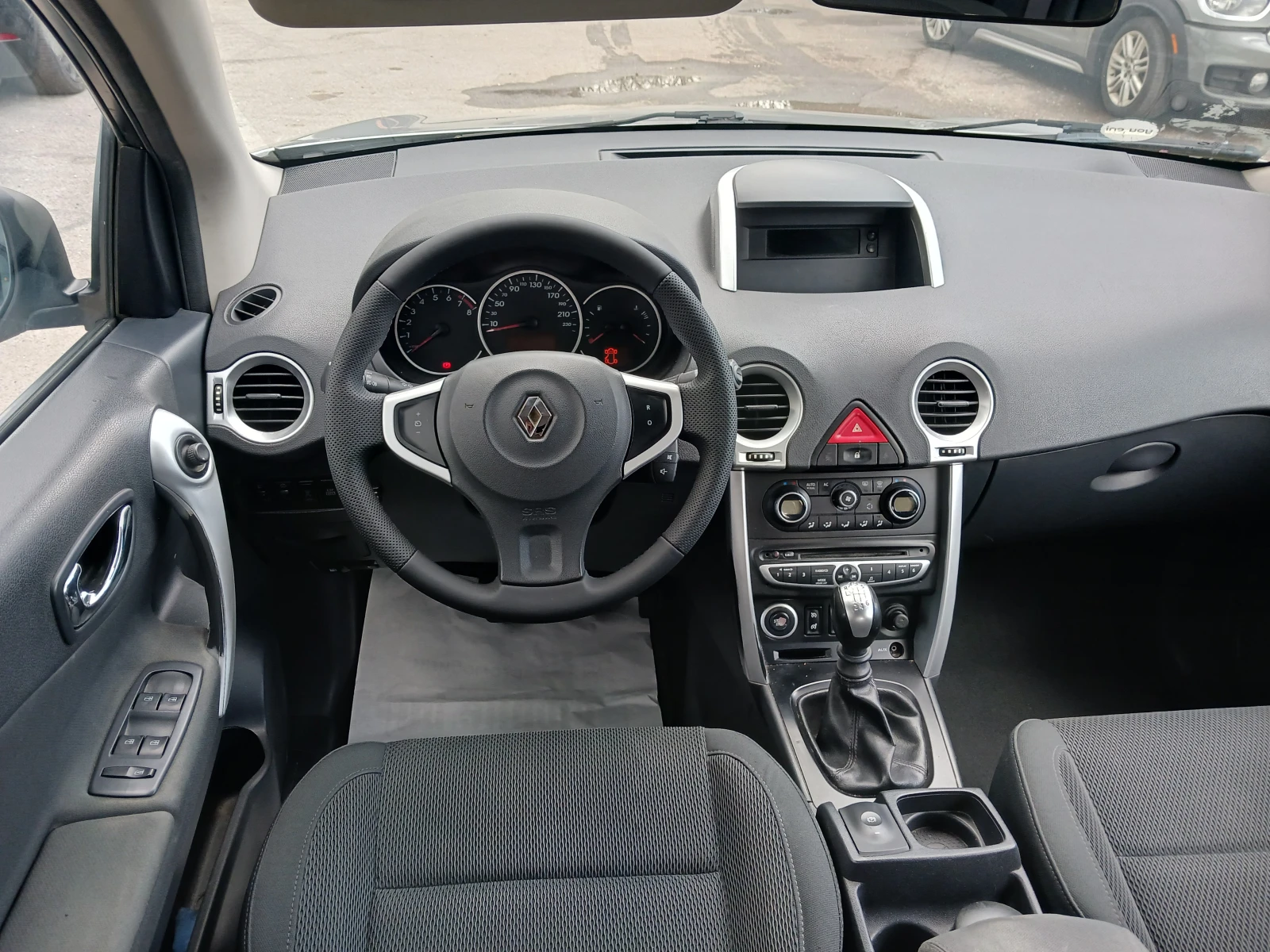 Renault Koleos 2.5= 4X4= GAZ= , снимка 9 - Автомобили и джипове - 54240568