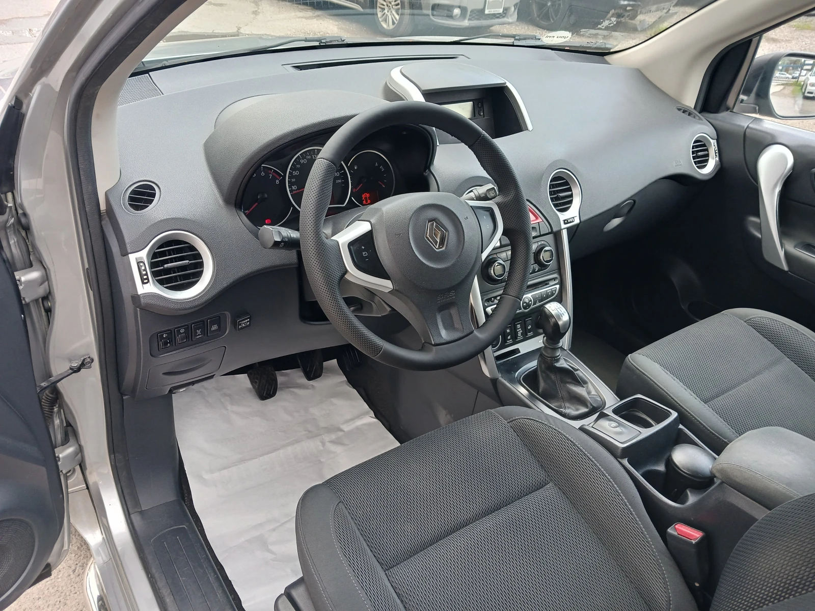 Renault Koleos 2.5= 4X4= GAZ= , снимка 7 - Автомобили и джипове - 54240568