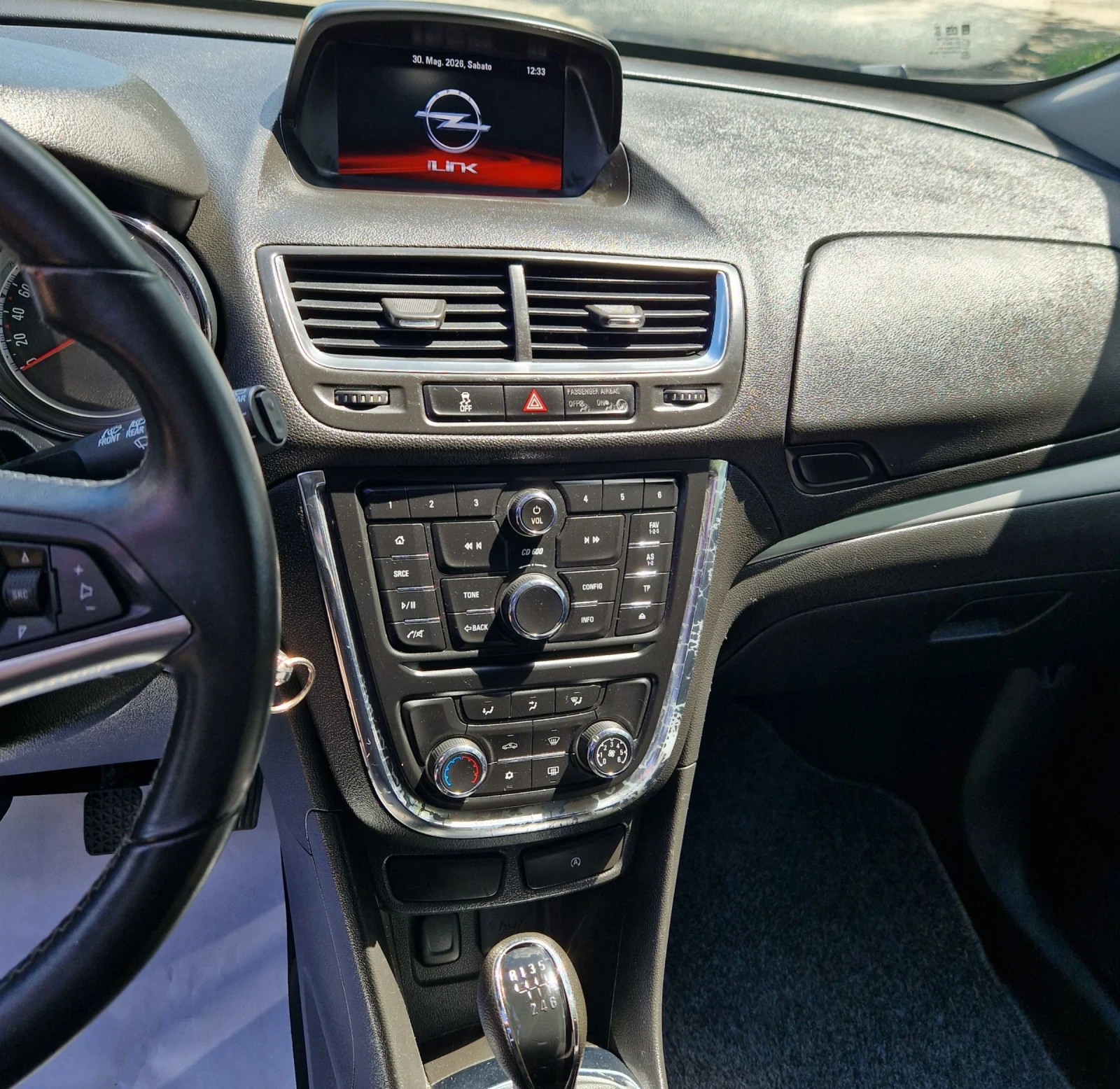 Opel Mokka 1.7CDTI, снимка 13 - Автомобили и джипове - 54720598