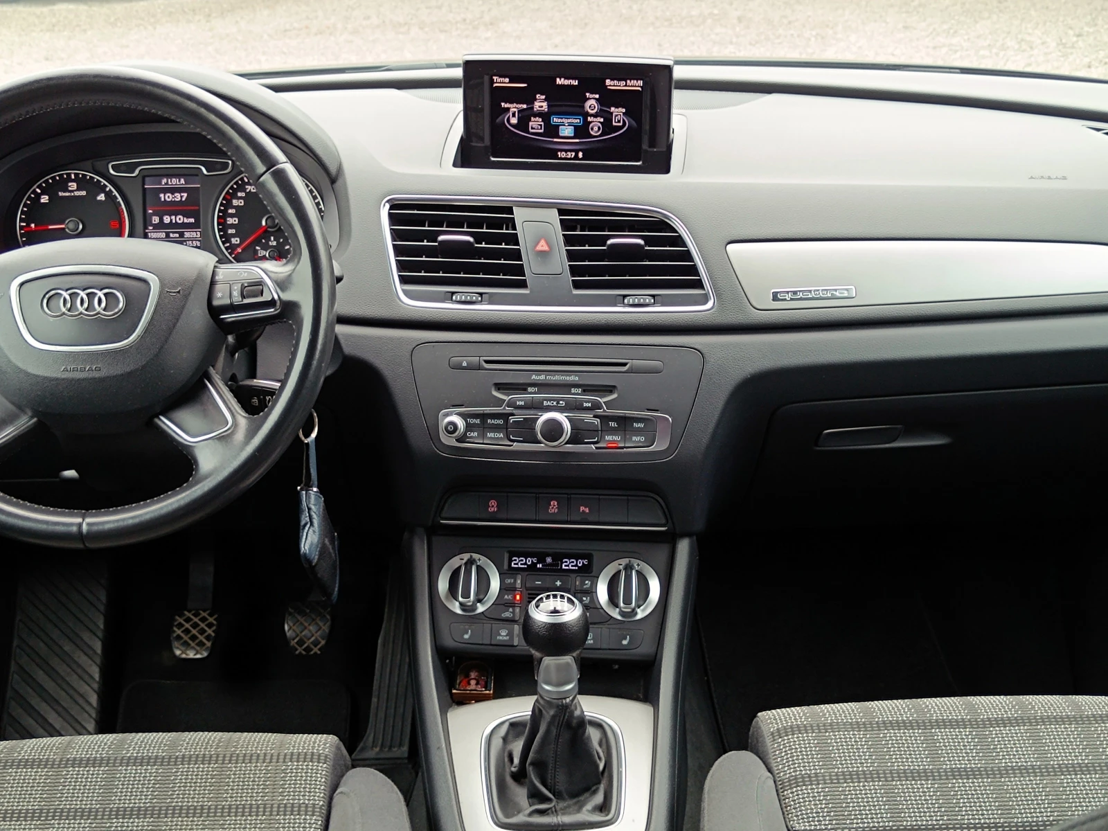 Audi Q3 2.0 TDi* Quattro* S-Line* ОБСЛУЖЕН* , снимка 13 - Автомобили и джипове - 55436671