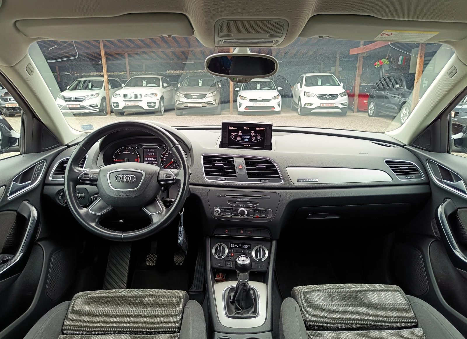 Audi Q3 2.0 TDi* Quattro* S-Line* ОБСЛУЖЕН* , снимка 11 - Автомобили и джипове - 55436671