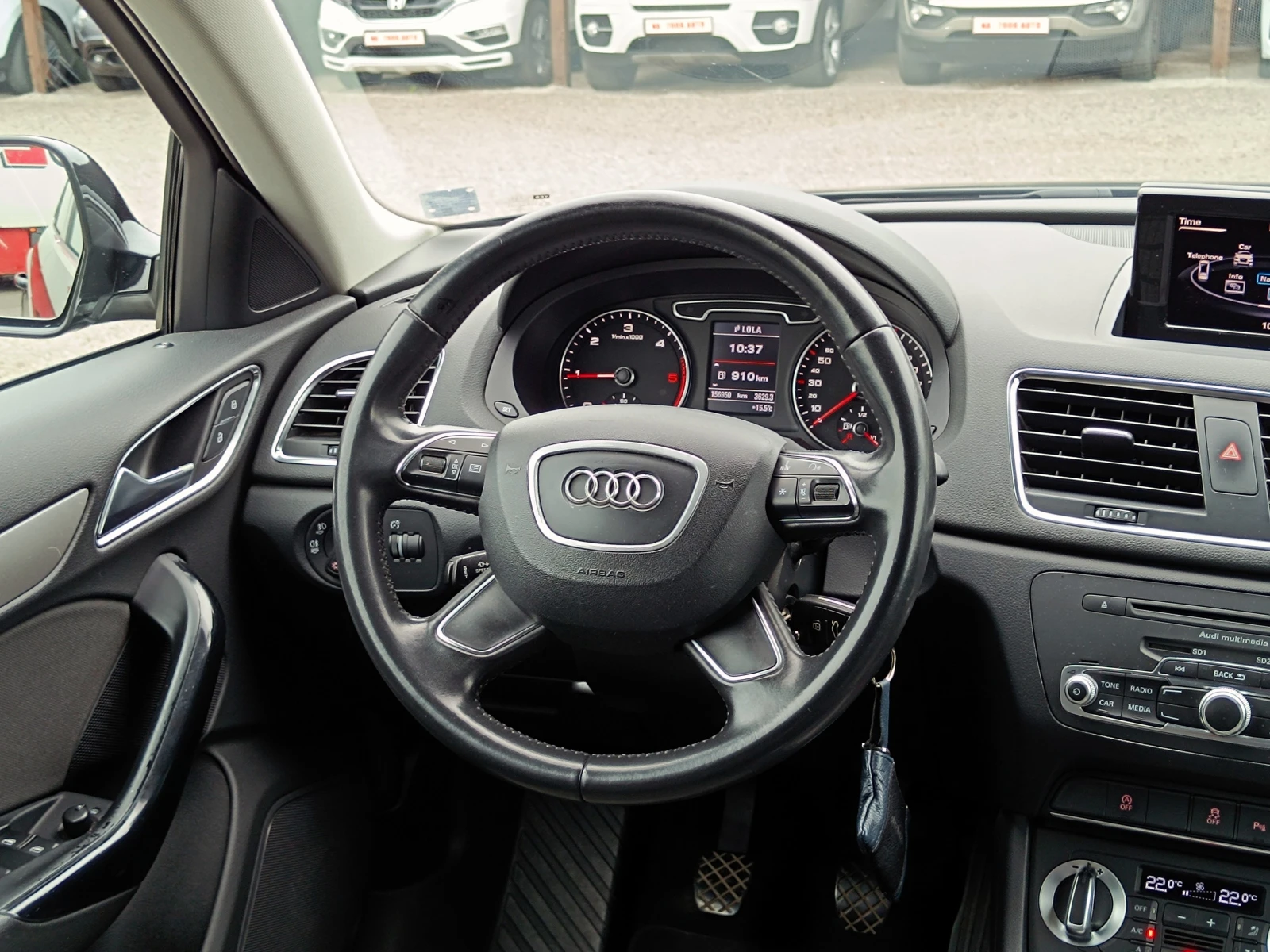 Audi Q3 2.0 TDi* Quattro* S-Line* ОБСЛУЖЕН* , снимка 12 - Автомобили и джипове - 55436671
