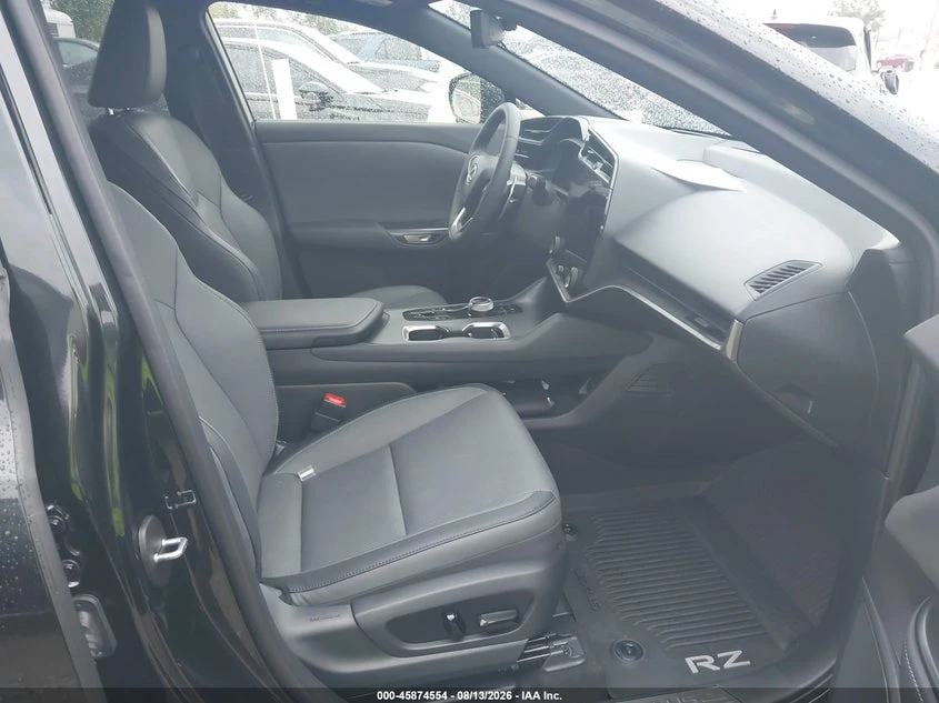 Lexus RZ 350E Premium, снимка 5 - Автомобили и джипове - 55934503