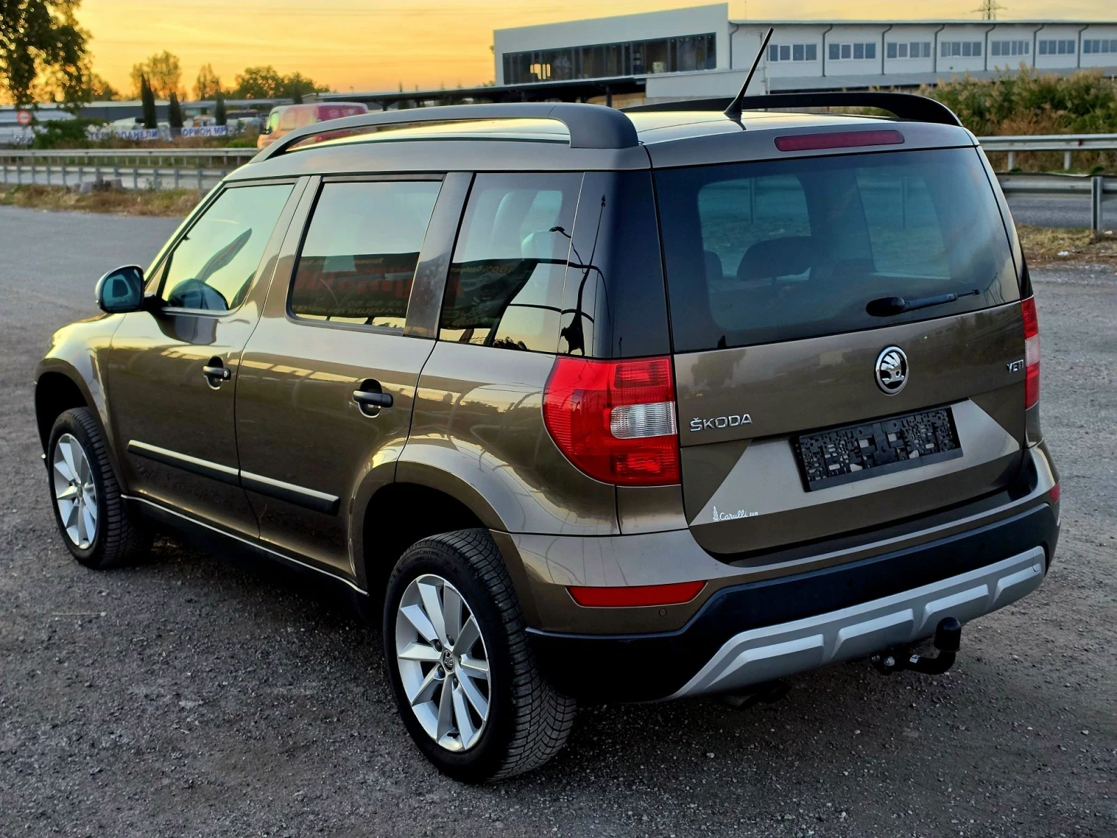 Skoda Yeti АВТОМАТИК, снимка 4 - Автомобили и джипове - 56364163