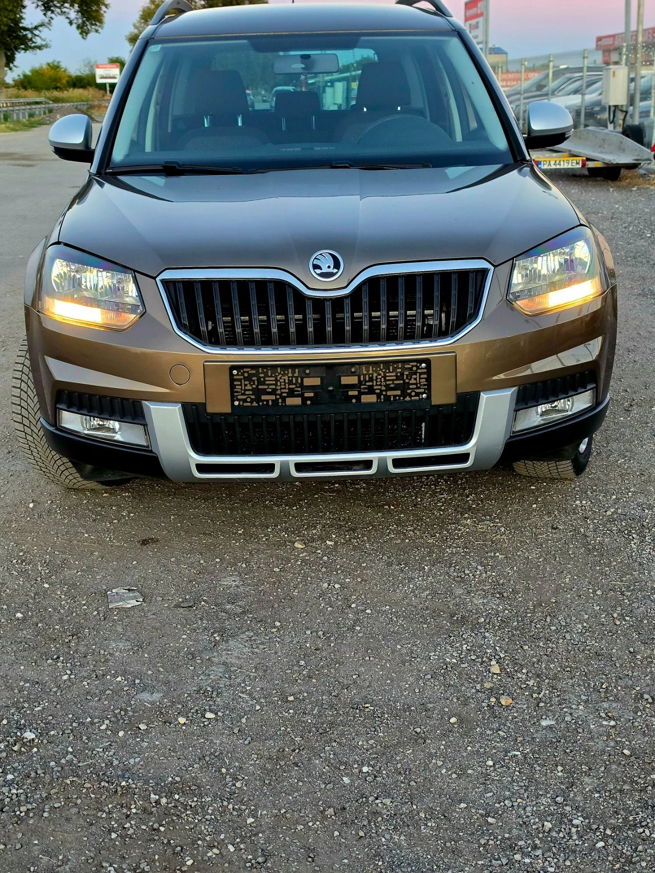 Skoda Yeti АВТОМАТИК, снимка 2 - Автомобили и джипове - 56364163