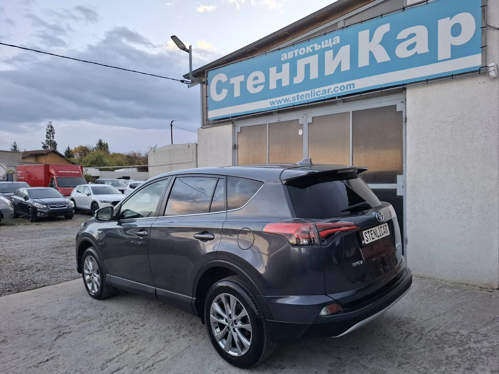 Toyota Rav4 2.5 HSD Premium e-CVT + JBL, снимка 2 - Автомобили и джипове - 56603787