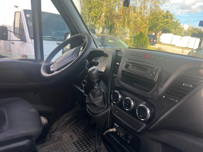 Iveco Daily, снимка 9 - Бусове и автобуси - 52512979