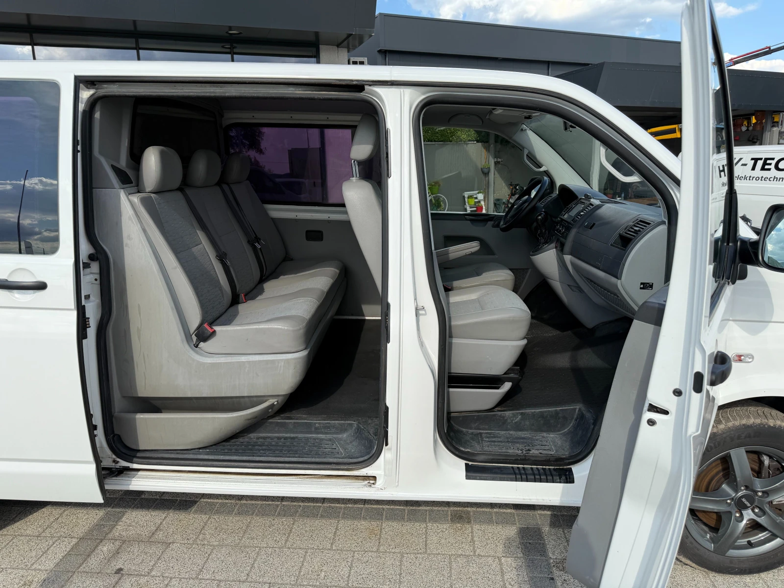 VW T5 2.0TDI 180к.с.  Товаропътнически Long  - изображение 9