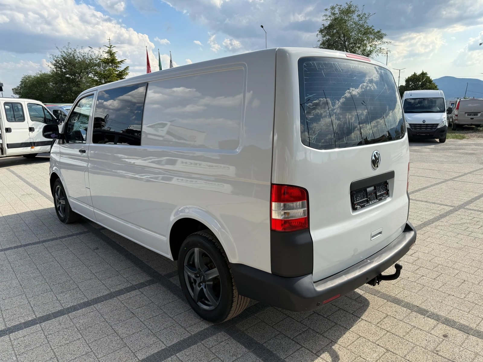 VW T5 2.0TDI 180к.с.  Товаропътнически Long  - изображение 6