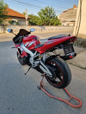 Yamaha YZF-R1 | Mobile.bg    5