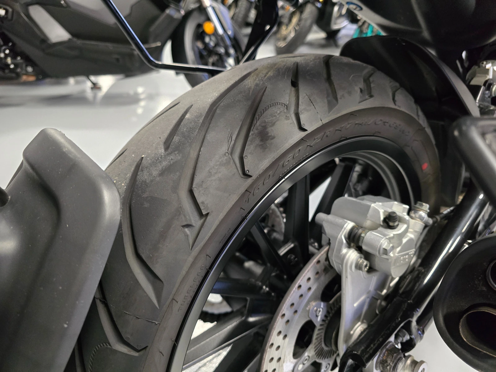 Benelli 500 LEONCINO, ABS, 2018г. - изображение 9