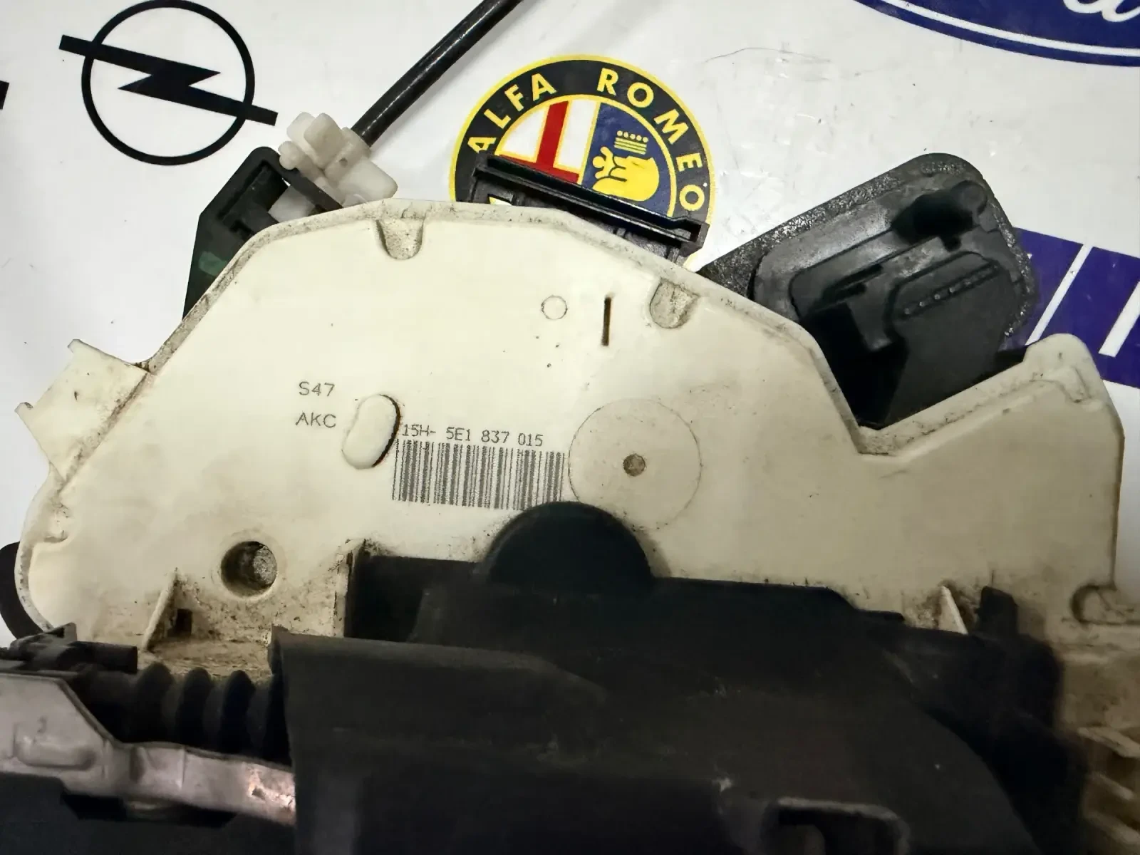 5E1837015 ����� ������ ���� SKODA VW SEAT 5E1837015  | Mobile.bg � ����������� 2