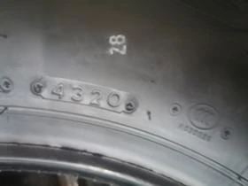 Гуми Зимни 225/70R15, снимка 9