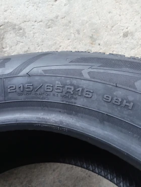Гуми Зимни 215/65R16, снимка 8