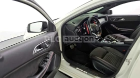Mercedes-Benz A45 AMG ПОДГРЕВ/АЛКАНТАРА/ШИБЕДАХ/ОТ 240 ЕВРО НА МЕСЕЦ, снимка 9