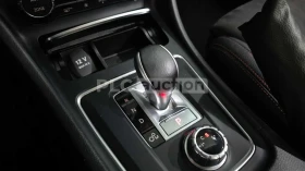 Mercedes-Benz A45 AMG ПОДГРЕВ/АЛКАНТАРА/ШИБЕДАХ/ОТ 240 ЕВРО НА МЕСЕЦ, снимка 8