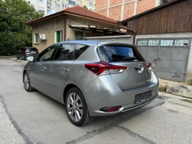 Toyota Auris 1.8i Hybrid/Кожа/Автоматично паркиране, снимка 3