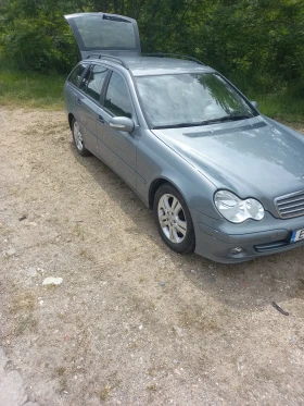 Mercedes-Benz C 200, снимка 4