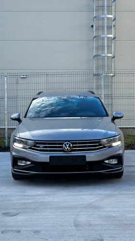 Обява за продажба на VW Passat 200кс, 3-Rline, AmbientLight, Камера, Matrix  ~41 500 лв. - изображение 1