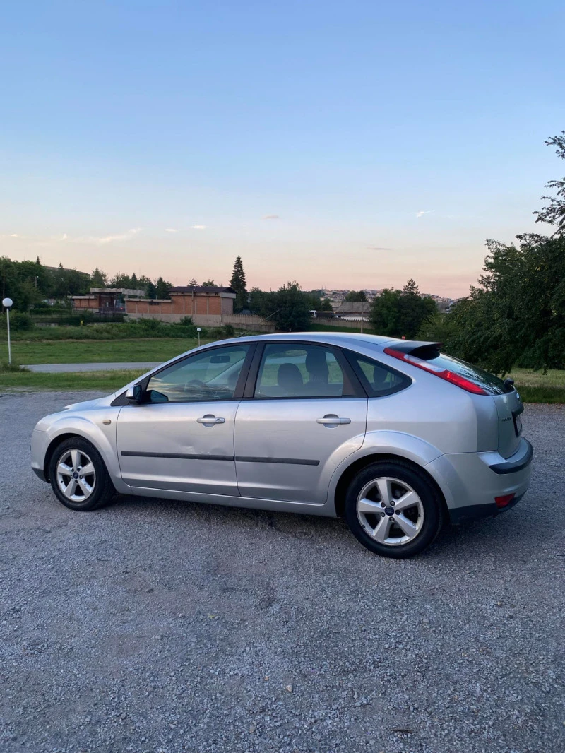 Ford Focus 1.6tdci, снимка 5 - Автомобили и джипове - 47390639