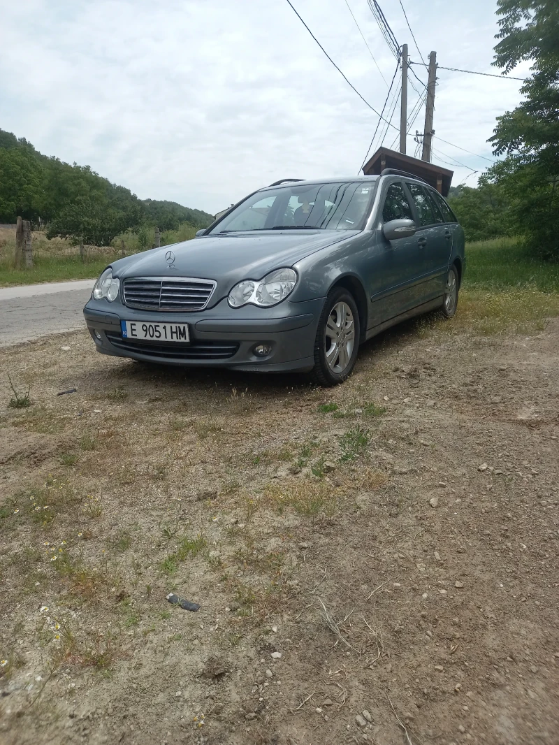 Mercedes-Benz C 200, снимка 2 - Автомобили и джипове - 48147336