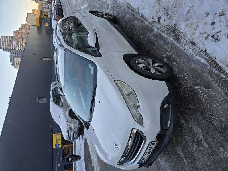 Peugeot 2008, снимка 2 - Автомобили и джипове - 48578339